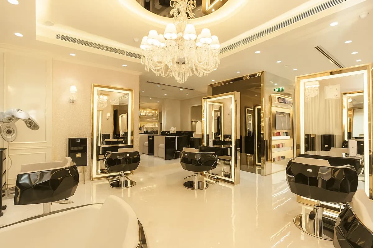 https://s2.webstatic.net/post/best-bridal-beauty-salons-mashhad/176086071728610e-1200x800.webp